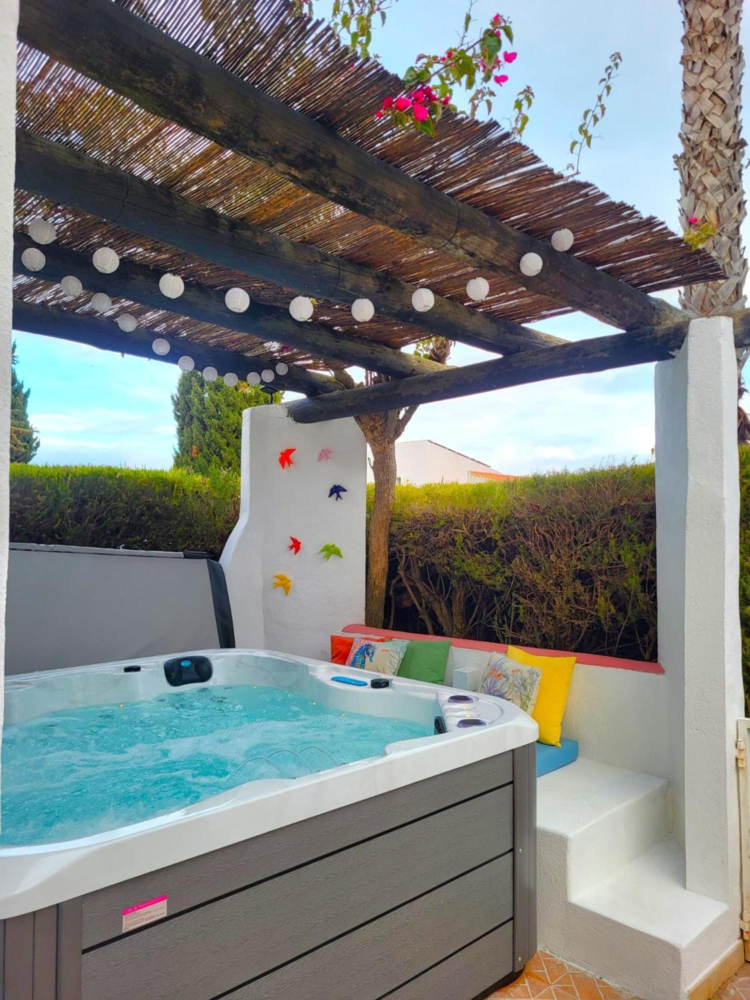 Peace Of Heaven In Algarve - Jacuzzi - By Bedzy Appartement Armação de Pêra Buitenkant foto